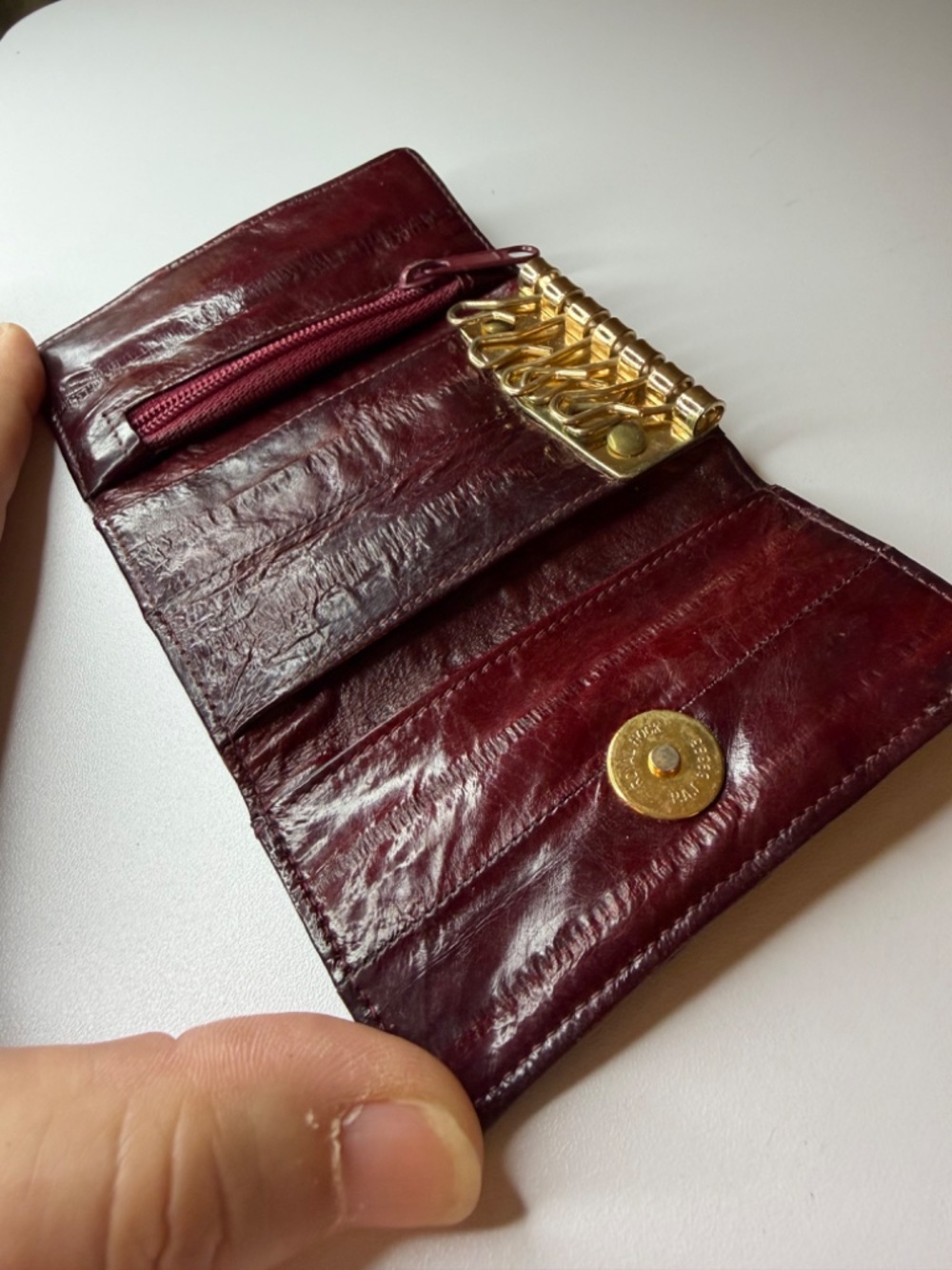 Vintage Burgundy Red Genuine Eel Skin Leather Key Wallet w/ Zip Pouch - Picture 8 of 14